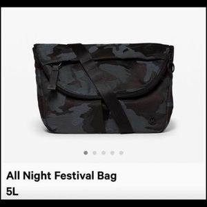 Lululemon camo crossbody